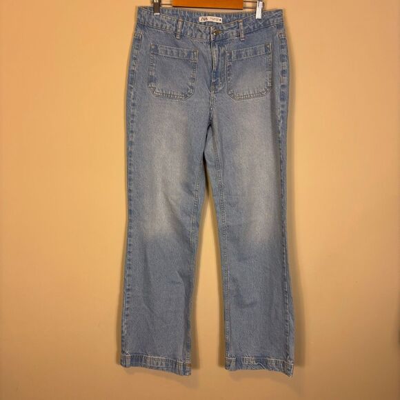 Zara Flare Jeans with Small Pockets in Front Size 8 - Picture 1 of 8
